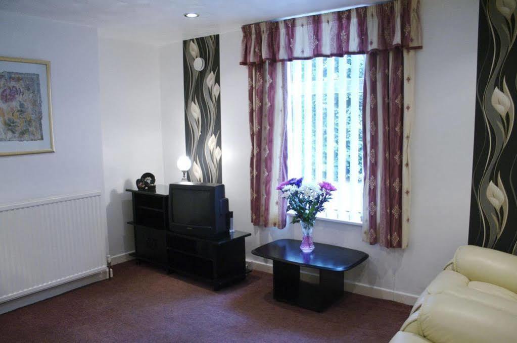 La Suisse Serviced Apartments Manchester Exterior photo