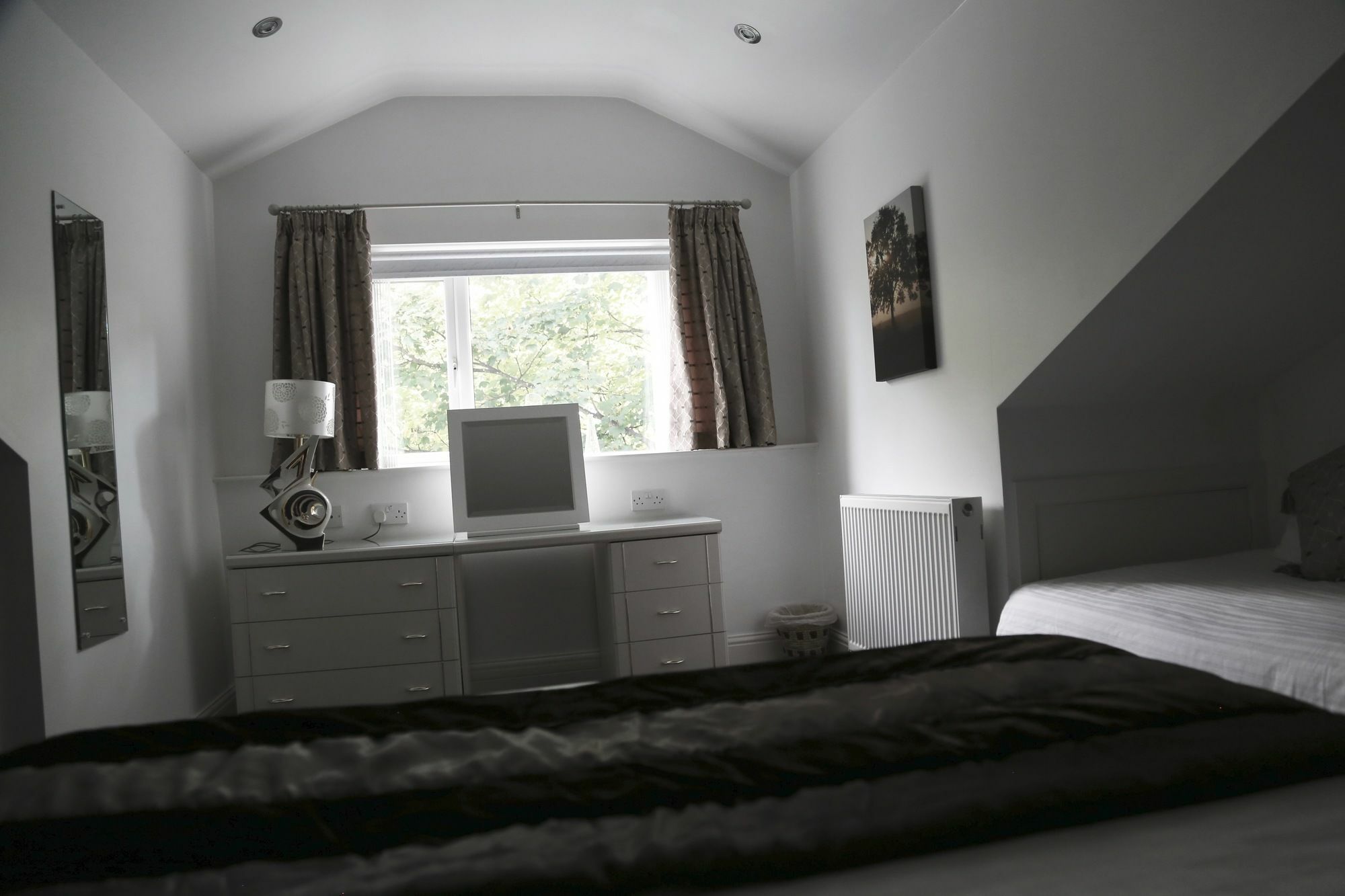 La Suisse Serviced Apartments Manchester Exterior photo